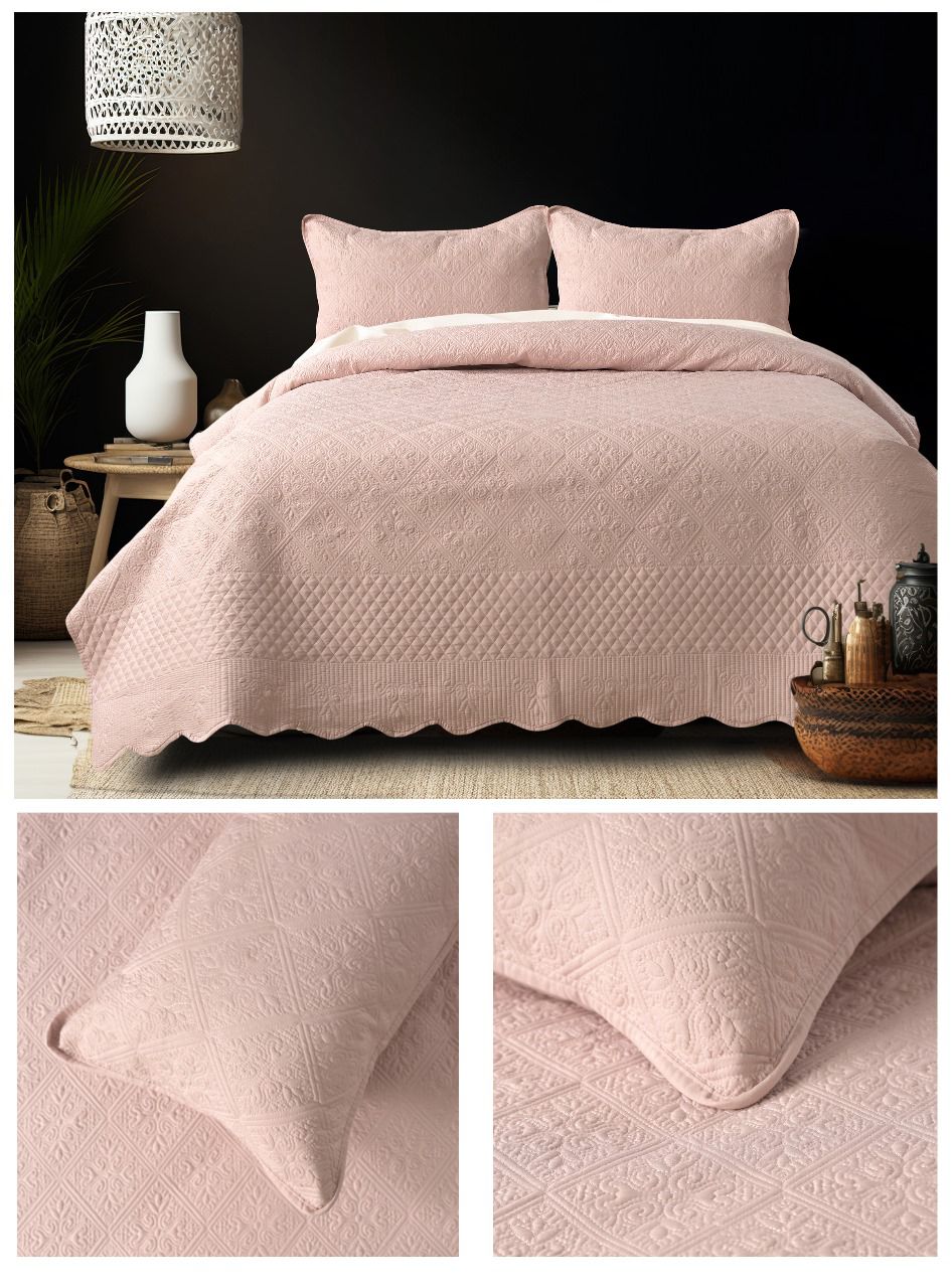 Quilted Bedspread with Pillow Covers